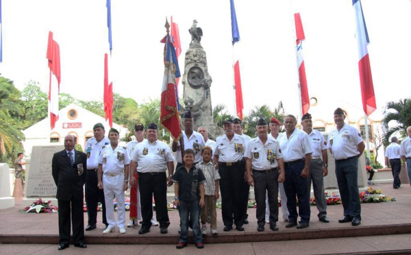 Cérémonie du 8 mai à Papeete (diaporama)