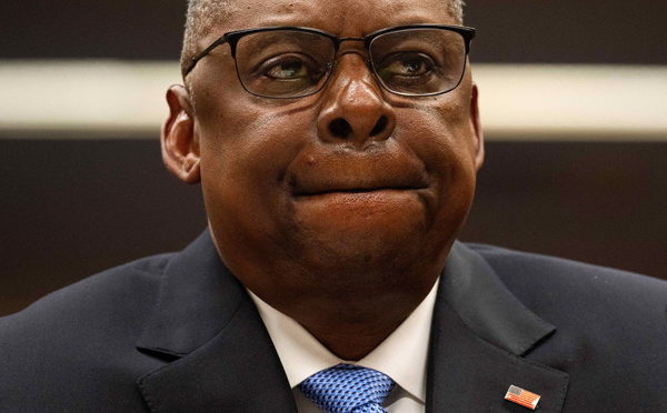 Biden pas informé pendant des semaines du cancer de son ministre de la Défense, la polémique enfle