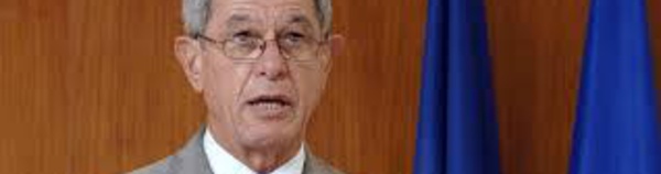 N-Calédonie: le sénateur UMP Frogier accuse l'Etat de "semer la haine"