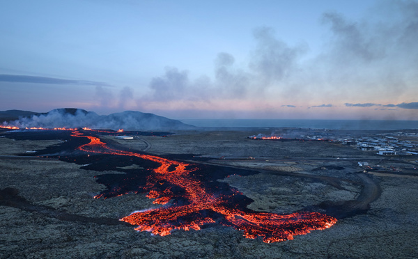 Islande: l'éruption volcanique s'est calmée, selon la protection civile