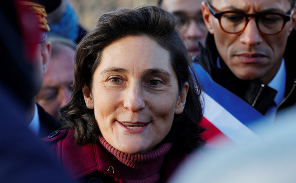 Appelée à la démission, Oudéa-Castéra demande la fin des "attaques personnelles"