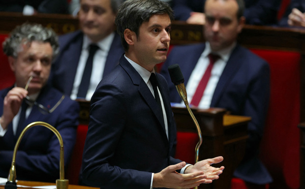 Après le remaniement, les premières passes d'armes d'Attal à l'Assemblée