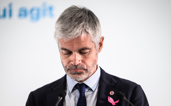 Loi immigration: la droite défaite part en guerre contre le Conseil constitutionnel