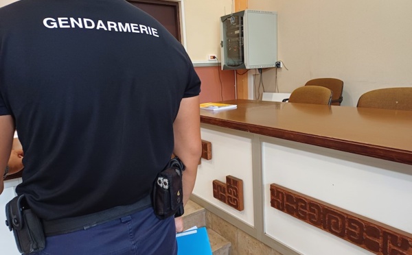 ​“Même s'il me tape, je l'aime”