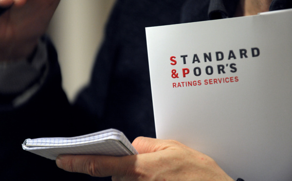 Standard &amp; Poor's abaisse la perspective de la Polynésie française à "stable" 