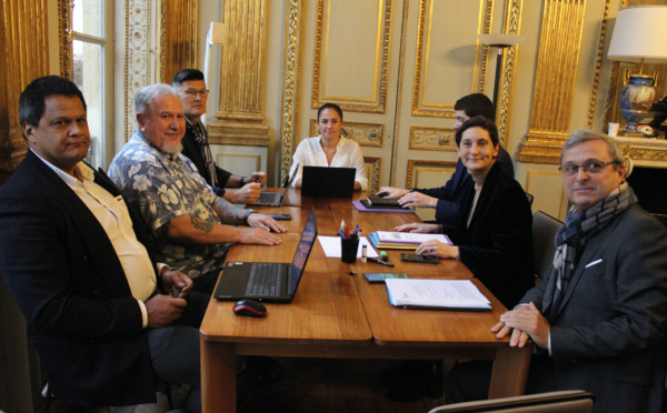 Brotherson reçu par Oudéa-Castéra