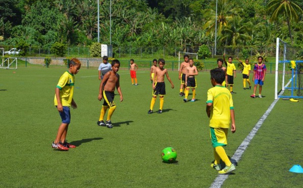 La jeunesse Marquisienne partenaire de Tefana Football