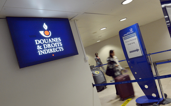 Jugée pour l'agression d'un douanier à Orly