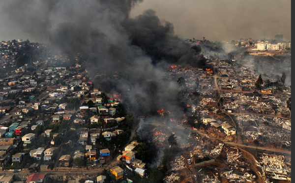 Incendies au Chili: au moins 64 morts, "plus grande tragédie" depuis 2010