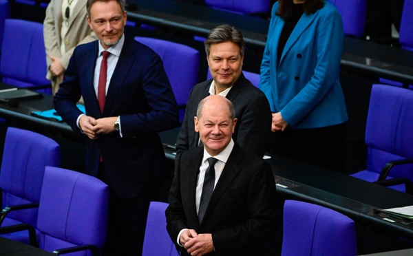 Climat: Bruxelles vise -90% d'émissions en 2040, défend une transition "juste"