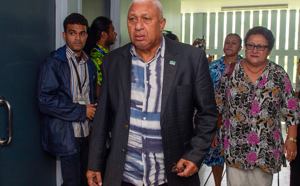 Fidji: l'ex-Premier ministre Bainimarama de nouveau inculpé