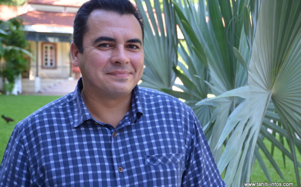 "L'actualité prouve à Gaston Flosse qu’en dehors de lui des choses peuvent se faire" (Teva Rohfritsch)