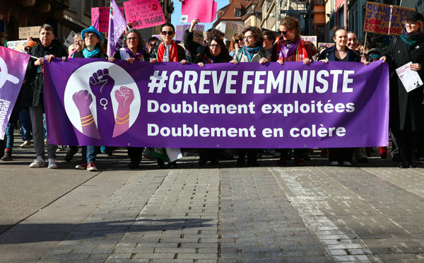 8-mars: l'IVG scellée dans la Constitution avant les manifestations pour l'égalité femmes-hommes