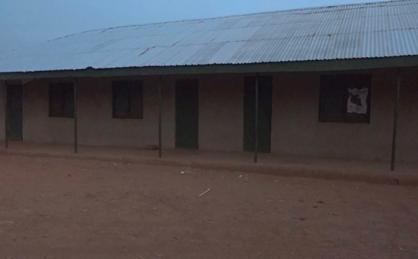 Nigeria: les forces de sécurité mobilisées pour retrouver plus de 200 élèves kidnappés