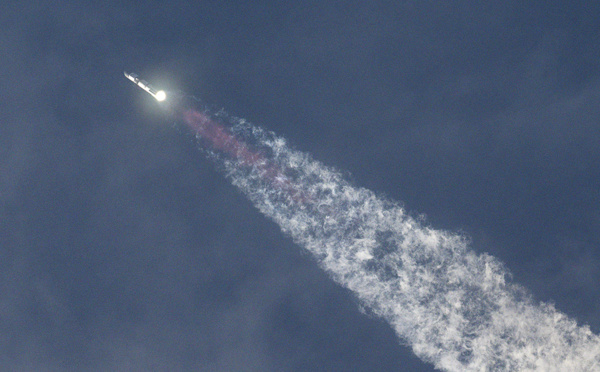 SpaceX salue "un jour incroyable" malgré la perte de son vaisseau Starship en toute fin de vol test