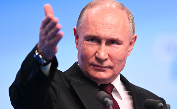 Présidentielle russe: victoire "record" pour Poutine qui promet une Russie intraitable
