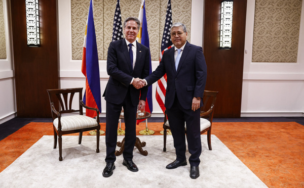 Blinken confirme l'engagement "à toute épreuve" de Washington à défendre les Philippines