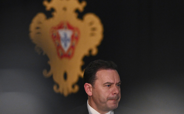 Portugal: le dirigeant de droite modérée Luis Montenegro nommé Premier ministre