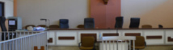 Il commande de l'ice sur un réseau social pour en revendre