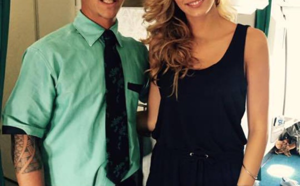 Camille Cerf, Miss France 2015, arrive ce mercredi soir à Tahiti