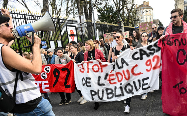 Education: le public dans la rue, le privé dans le viseur de députés