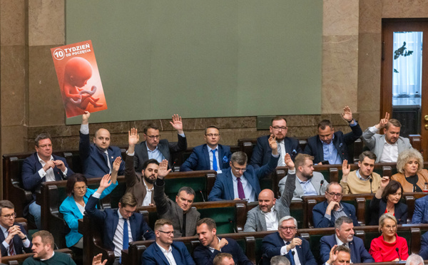 Pologne: le Parlement fait un premier pas vers une libéralisation de l'accès à l'IVG