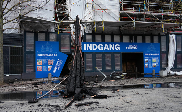 Danemark: l'incendie de la vieille Bourse de Copenhague sous contrôle
