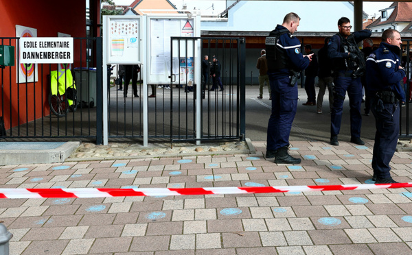 Bas-Rhin: deux fillettes blessées au couteau devant leur école