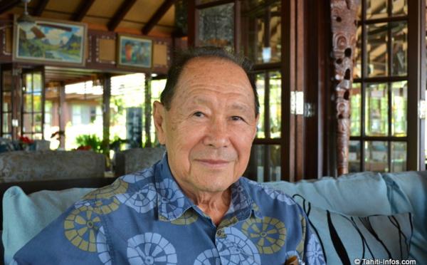 Robert Wan participe à la perliculture au Qatar