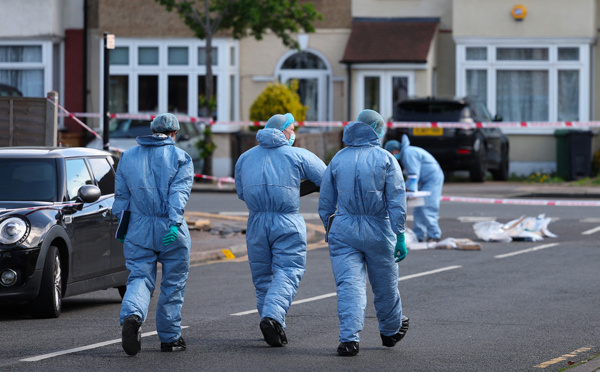 Un garçon de 14 ans tué dans une attaque à l'épée à Londres