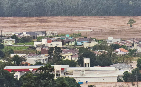 Intempéries dans le sud du Brésil: le bilan monte à 13 morts