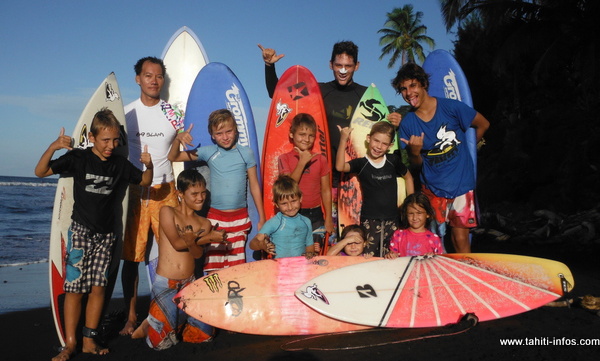 Faire du surf avec Doumé pendant l'été