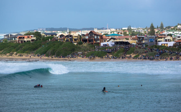 Surf Pro – Championnat du monde : Michel Bourez démarre J-Bay en force.