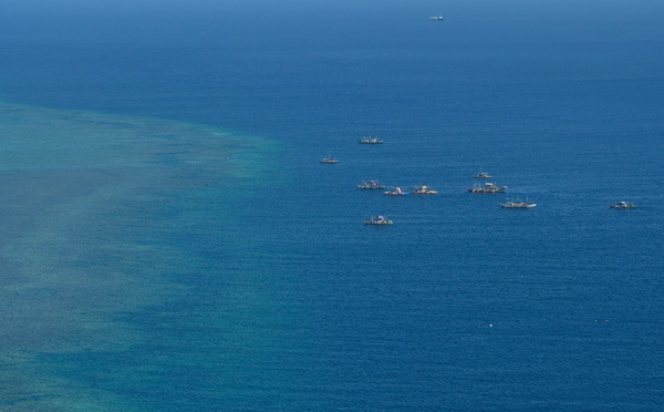 Des navires philippins en route vers un récif revendiqué par Pékin malgré un avertissement de la Chine