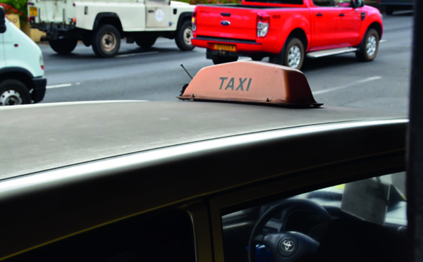 Tension à Moorea entre taxis et prestataires