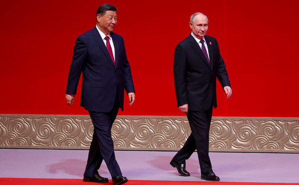 L'axe Pékin-Moscou, facteur de "stabilité" et de "paix" selon Xi et Poutine