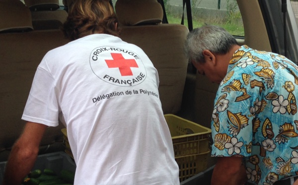 Première livraison de légumes à la Croix-Rouge