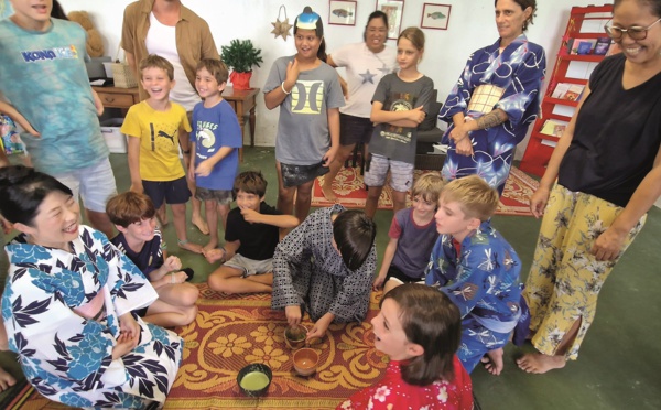 ​La bibliotheque Te fare moemoea à l’heure japonaise