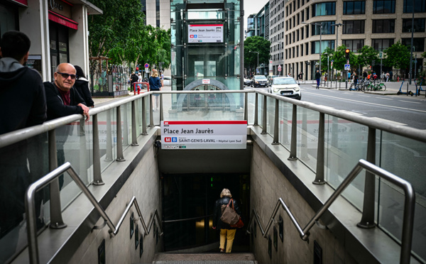 Attaque au couteau à Lyon: l'agresseur va être interné en psychiatrie