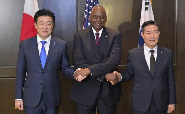 Défense: le ministre américain défend "une nouvelle ère de sécurité" en Asie-Pacifique