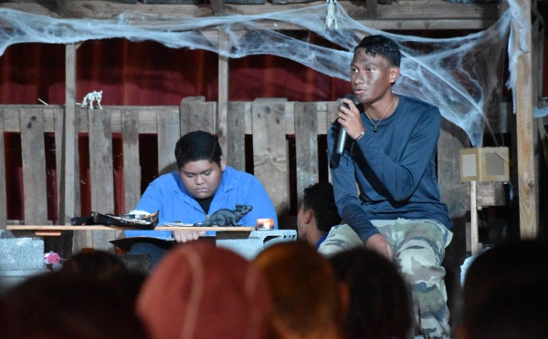 Des collégiens se mettent en scène