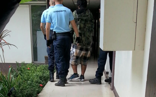 Mahina: En manque de cigarettes, il s'énerve et frappe un gendarme à coups de poing