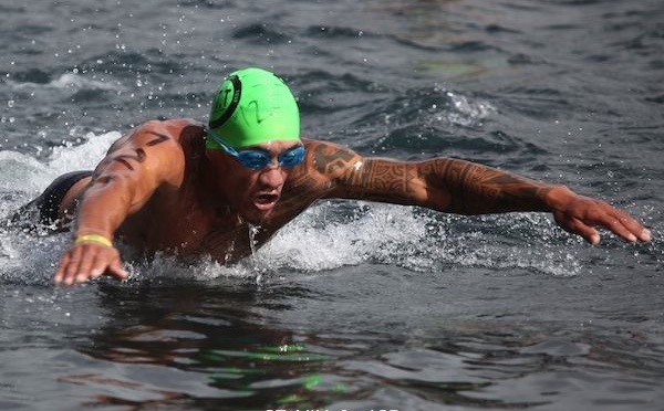 Waterman Tahiti Tour – Epreuve 4 : Bruno Tauhiro, le ‘cheval fou’ gagne encore.