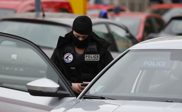 Un jeune néonazi en garde à vue pour des menaces sur internet, un lien avec les JO selon Darmanin