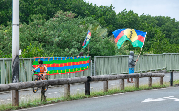 Nouvelle-Calédonie: les élus parlementaires indépendantistes appellent à une reprise des discussions