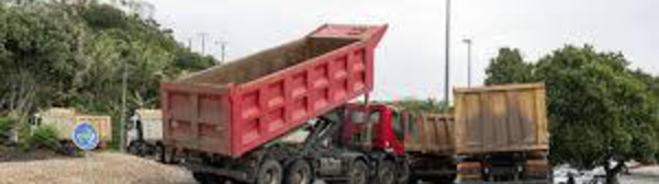 Nouvelle-Calédonie: enlisement du mouvement des transporteurs de nickel