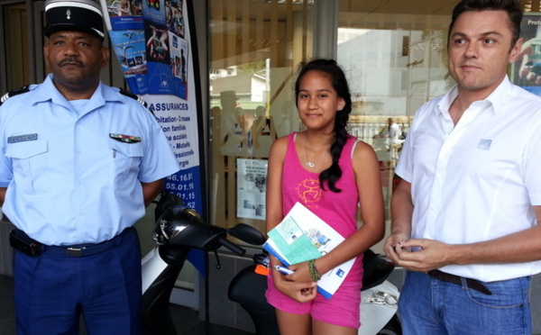 Sécurité routière chez les ados : Tiheni Lenoir gagne un scooter