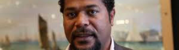 Le président du gouvernement calédonien demande la démission d'un de ses membres pour conduite en état d'ivresse