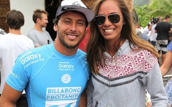 Billabong Pro Tahiti 2015, le Bilan - Jérémy Florès dédie sa victoire aux victimes des requins.