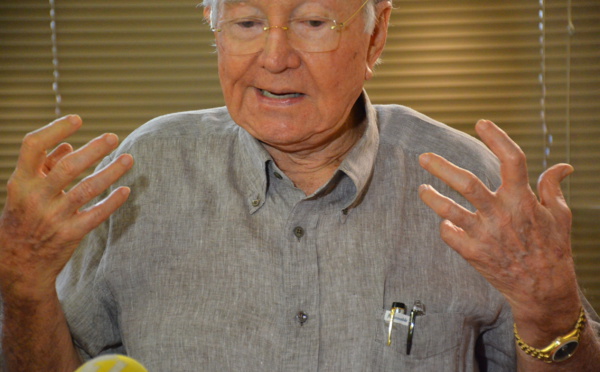 Gaston Flosse: "Qu’il monte son parti et puis allez…"